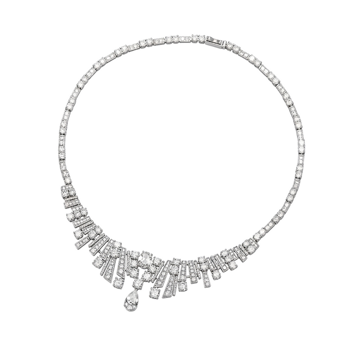 Dagrikea White Fan Geometric Teardrop Necklace