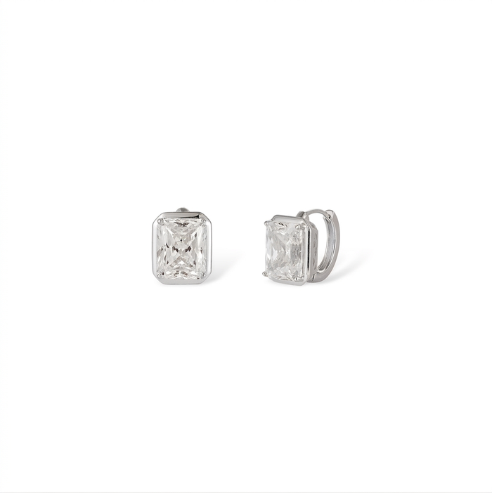 Irmgunde 14K Gold Radiant Huggie Earrings