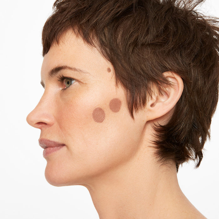 Sal_Contour_Gel_Face_Swatch_002_copy_WEB