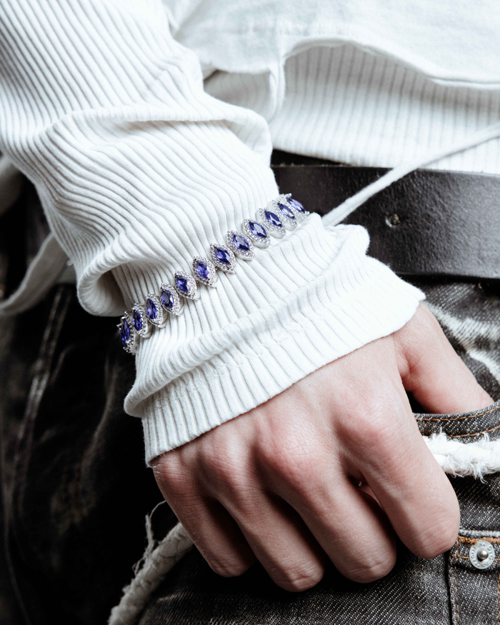 DARKAI Tennis Marquise Burma Blue Bracelet Male Model Picture